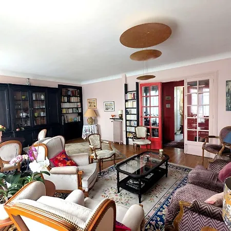 Typical Parisian Of 82 M2 For 4 People 14e